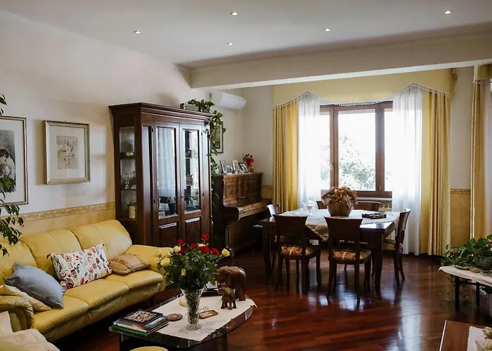 La Casetta Del Tesoro Hébergement de vacances Falconara Marittima